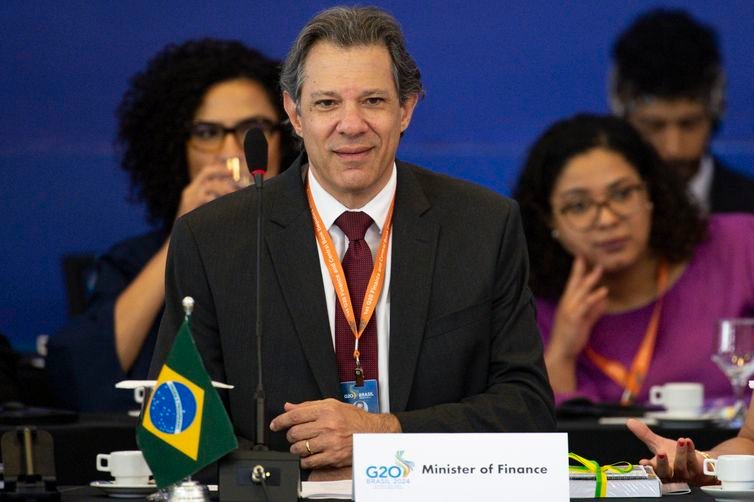 Brasília (DF), 14/12/2023 - O ministro da Fazenda, Fernando Haddad, participa da abertura da reunião da Trilha Financeira do G20, no Palácio do Itamaraty. A Trilha de Finanças trata de assuntos macroeconômicos estratégicos e é comandada pelos ministros das Finanças e presidentes dos Bancos Centrais dos países-membros do grupo (G20). Foto: Marcelo Camargo/Agência Brasil