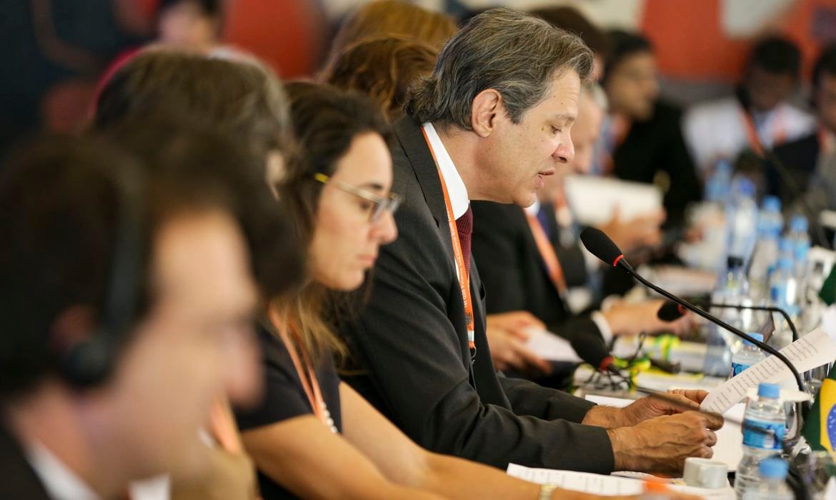 Brasília (DF), 14/12/2023 - O ministro da Fazenda, Fernando Haddad, participa da abertura da reunião da Trilha Financeira do G20, no Palácio do Itamaraty. A Trilha de Finanças trata de assuntos macroeconômicos estratégicos e é comandada pelos ministros das Finanças e presidentes dos Bancos Centrais dos países-membros do grupo (G20). Foto: Marcelo Camargo/Agência Brasil