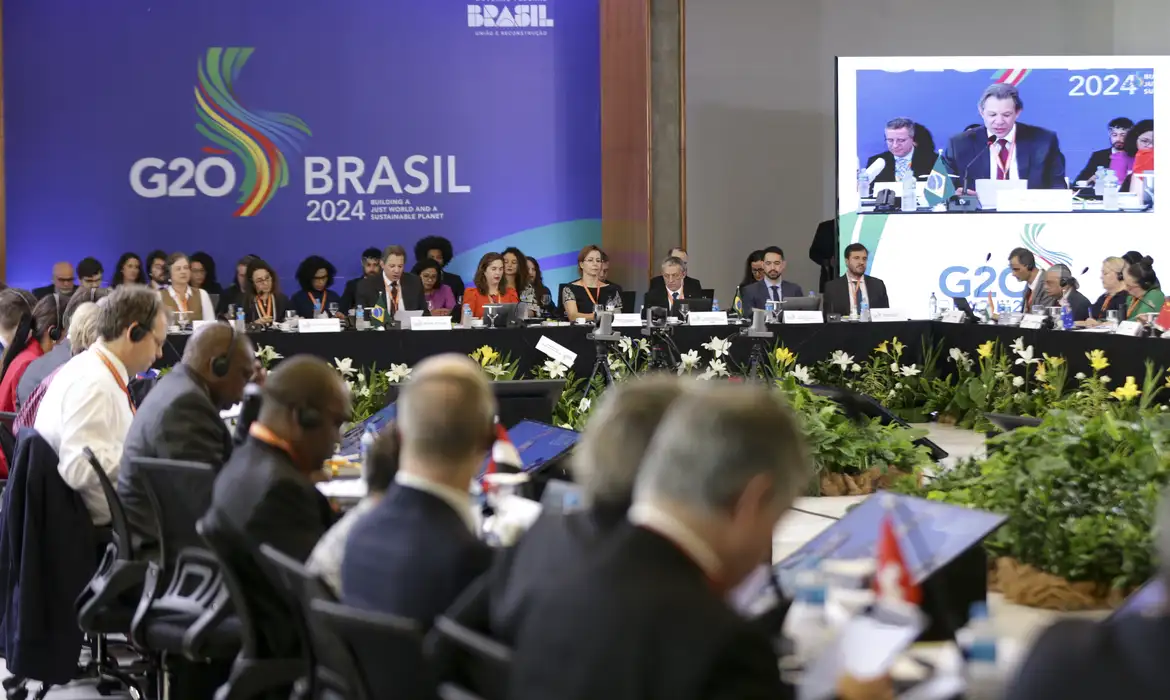 Brasília (DF), 14/12/2023 - O ministro da Fazenda, Fernando Haddad, participa da abertura da reunião da Trilha Financeira do G20, no Palácio do Itamaraty. A Trilha de Finanças trata de assuntos macroeconômicos estratégicos e é comandada pelos ministros das Finanças e presidentes dos Bancos Centrais dos países-membros do grupo (G20). Foto: Marcelo Camargo/Agência Brasil