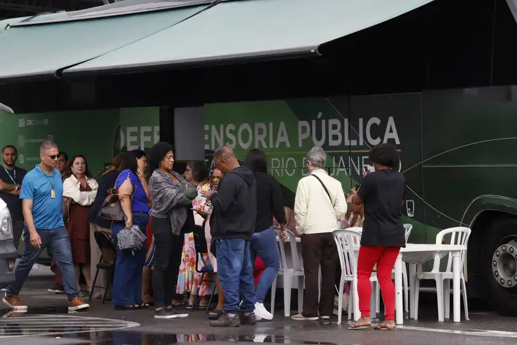 Fernando Frazão/Agência Brasil Rio de Janeiro (RJ), 30/10/2025 – Atendimento aos familiares durante o reconhecimento dos corpos dos mortos na Operação Contenção no Instituto Médico Legal. Foto: Fernando Frazão/Agência Brasil